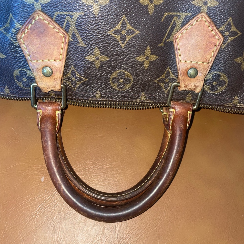 Authentic Louis Vuitton set - Picture 9 of 12